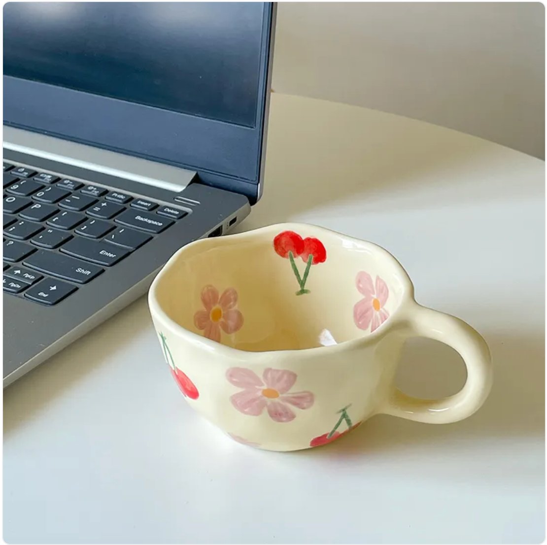Taza de Cerámica Pintada a Mano